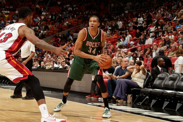 女篮世界杯分组出炉 中国女篮落入“死亡之组”