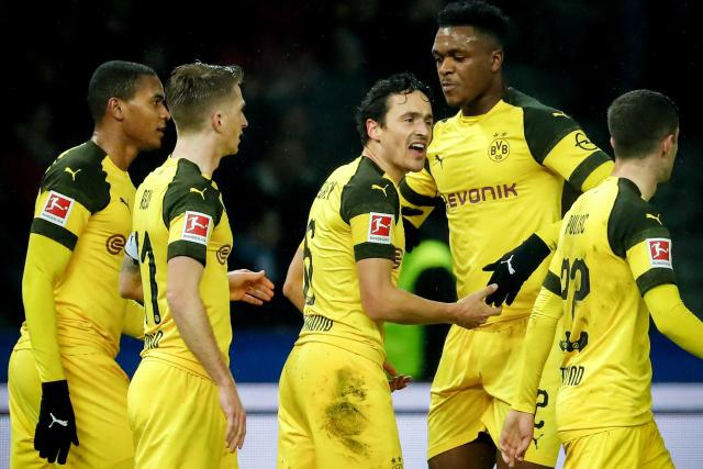 雄鹿大胜爵士止6连败 森林狼逆转送公牛4连败